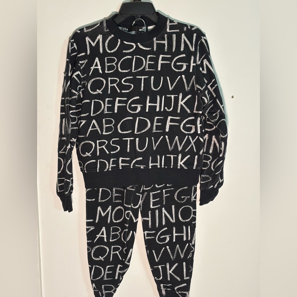 COPY - 2 piece Love Moschino Jogger Set